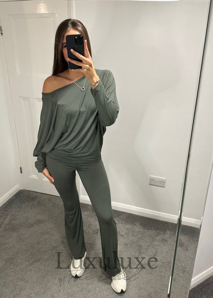 VIENNA Off The Shoulder Set